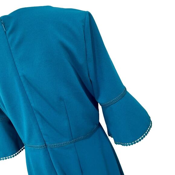 Betsey Johnson Women’s Teal A-line Dress Eyelet Trim Bell Sleeves Size 8 - Picture 3 of 10
